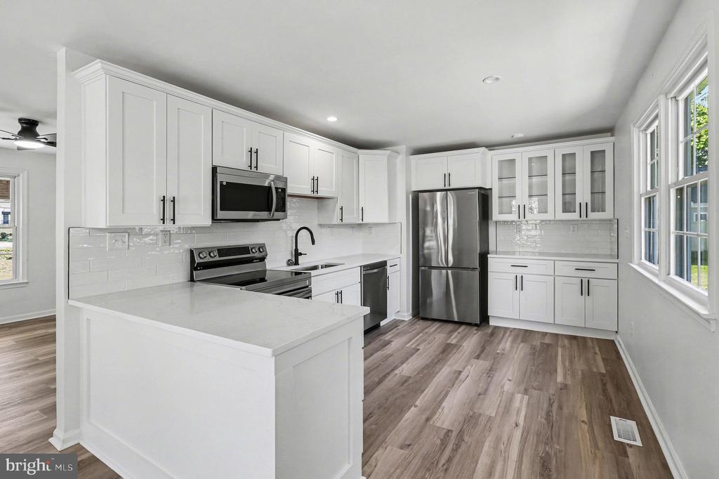 101 SPOTSLEE DR, SPOTSYLVANIA, Virginia 22551, 3 Bedrooms Bedrooms, ,2 BathroomsBathrooms,Residential,101 SPOTSLEE DR,VASP2040970 MLS # VASP2040970