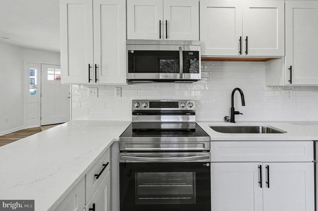 101 SPOTSLEE DR, SPOTSYLVANIA, Virginia 22551, 3 Bedrooms Bedrooms, ,2 BathroomsBathrooms,Residential,101 SPOTSLEE DR,VASP2040970 MLS # VASP2040970