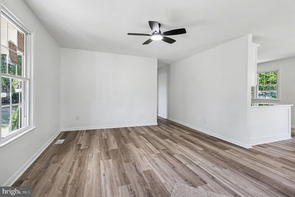 101 SPOTSLEE DR, SPOTSYLVANIA, Virginia 22551, 3 Bedrooms Bedrooms, ,2 BathroomsBathrooms,Residential,101 SPOTSLEE DR,VASP2040970 MLS # VASP2040970