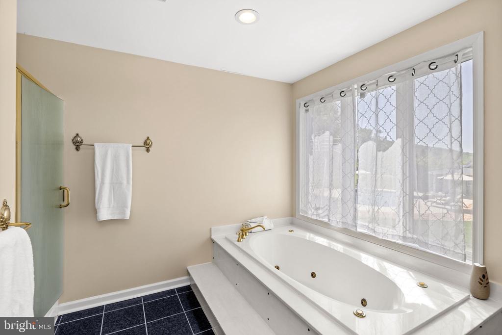 64 ROLLING GREEN LN, BRIGHTWOOD, Virginia 22715, 4 Bedrooms Bedrooms, ,3 BathroomsBathrooms,Residential,64 ROLLING GREEN LN,VAMA2002712 MLS # VAMA2002712