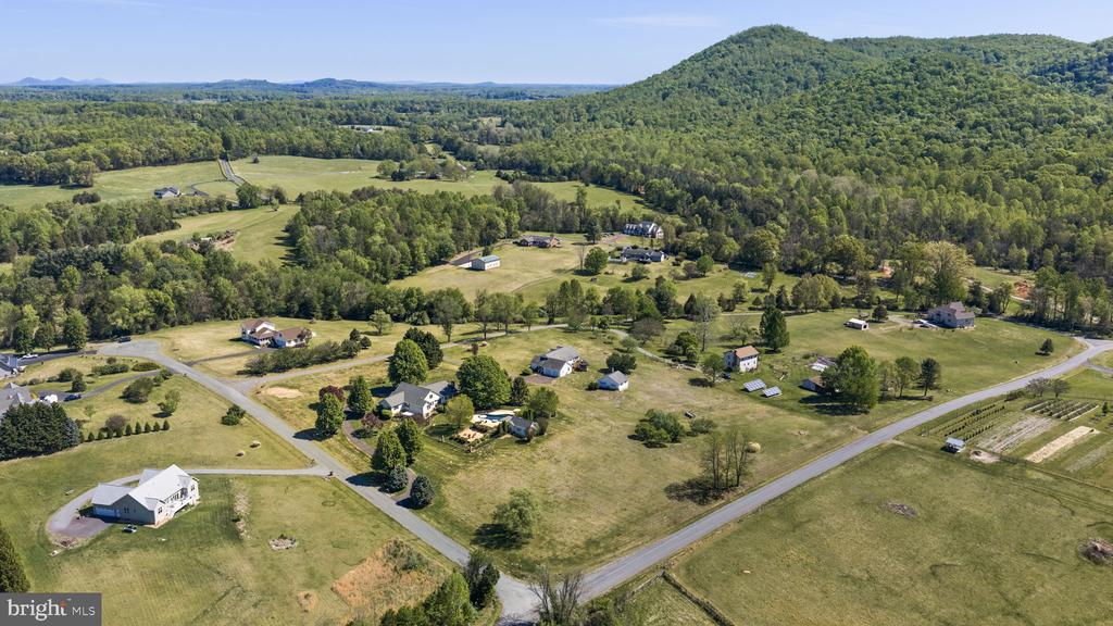 64 ROLLING GREEN LN, BRIGHTWOOD, Virginia 22715, 4 Bedrooms Bedrooms, ,3 BathroomsBathrooms,Residential,64 ROLLING GREEN LN,VAMA2002712 MLS # VAMA2002712