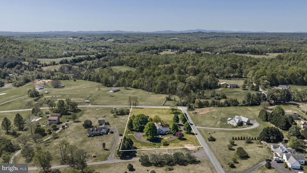 64 ROLLING GREEN LN, BRIGHTWOOD, Virginia 22715, 4 Bedrooms Bedrooms, ,3 BathroomsBathrooms,Residential,64 ROLLING GREEN LN,VAMA2002712 MLS # VAMA2002712