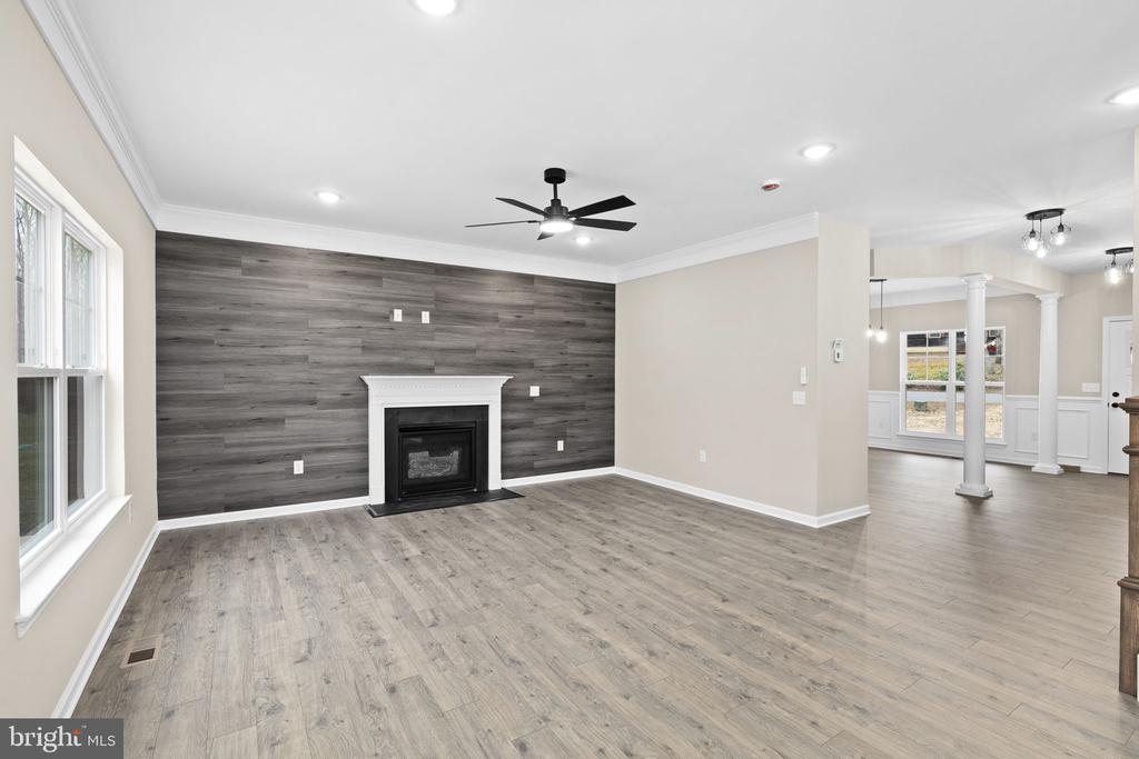 10912 THIEL CT, SPOTSYLVANIA, Virginia 22551, 4 Bedrooms Bedrooms, ,2 BathroomsBathrooms,Residential,10912 THIEL CT,VASP2041224 MLS # VASP2041224