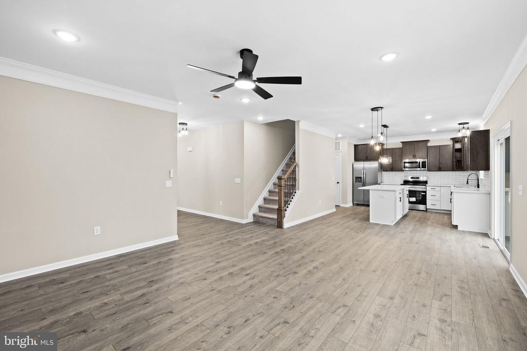 10912 THIEL CT, SPOTSYLVANIA, Virginia 22551, 4 Bedrooms Bedrooms, ,2 BathroomsBathrooms,Residential,10912 THIEL CT,VASP2041224 MLS # VASP2041224