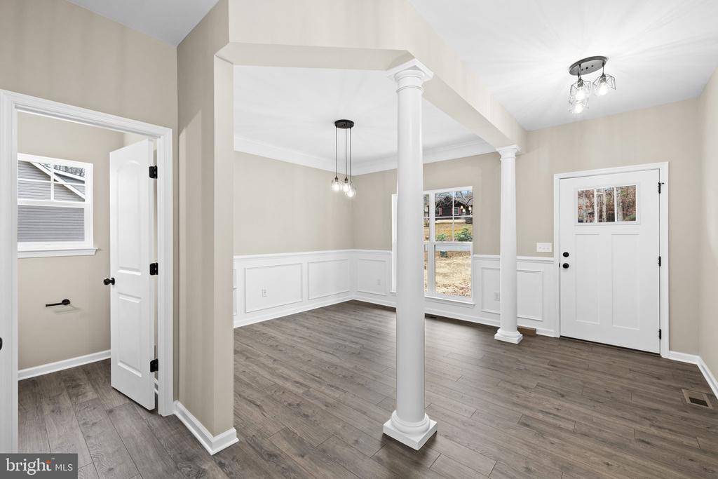 10912 THIEL CT, SPOTSYLVANIA, Virginia 22551, 4 Bedrooms Bedrooms, ,2 BathroomsBathrooms,Residential,10912 THIEL CT,VASP2041224 MLS # VASP2041224