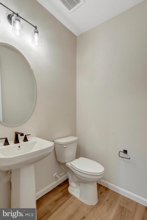 35602 PINE NEEDLE LN, LOCUST GROVE, Virginia 22508, 4 Bedrooms Bedrooms, ,2 BathroomsBathrooms,Residential,35602 PINE NEEDLE LN,VAOR2013940 MLS # VAOR2013940