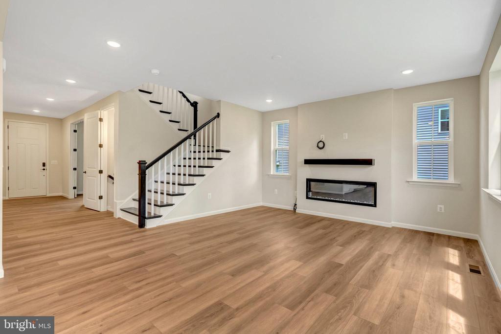 35602 PINE NEEDLE LN, LOCUST GROVE, Virginia 22508, 4 Bedrooms Bedrooms, ,2 BathroomsBathrooms,Residential,35602 PINE NEEDLE LN,VAOR2013940 MLS # VAOR2013940