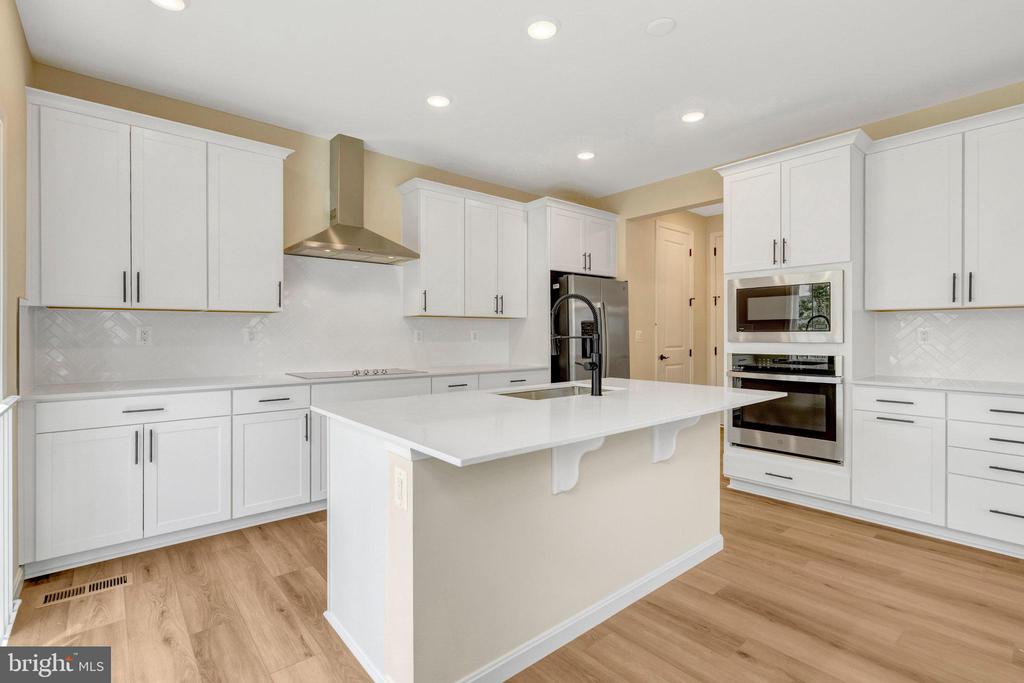 35602 PINE NEEDLE LN, LOCUST GROVE, Virginia 22508, 4 Bedrooms Bedrooms, ,2 BathroomsBathrooms,Residential,35602 PINE NEEDLE LN,VAOR2013940 MLS # VAOR2013940