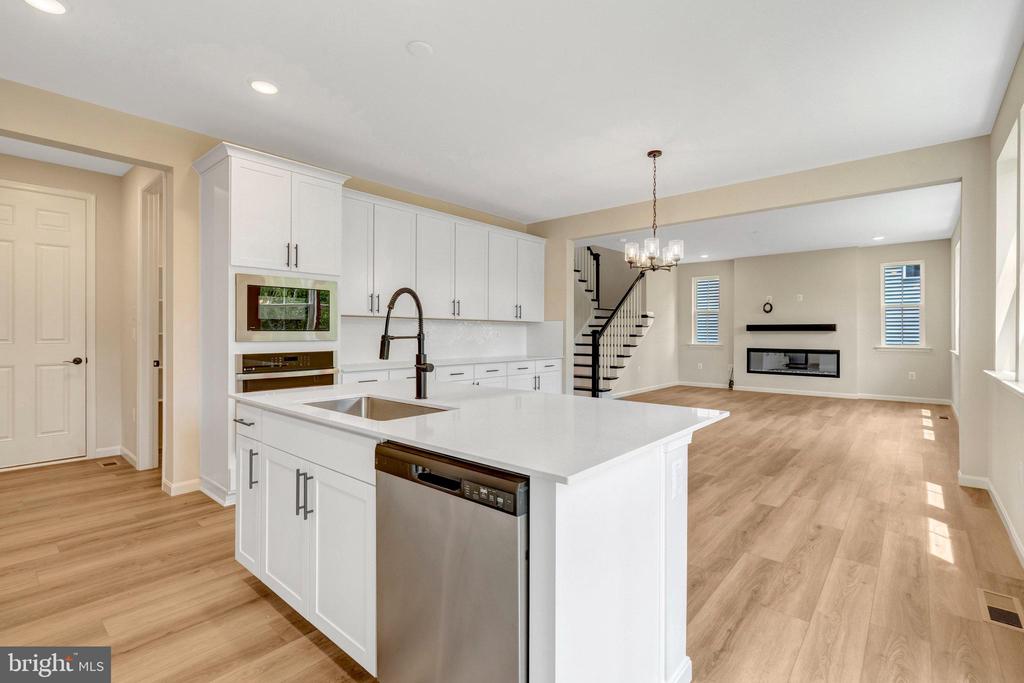 35602 PINE NEEDLE LN, LOCUST GROVE, Virginia 22508, 4 Bedrooms Bedrooms, ,2 BathroomsBathrooms,Residential,35602 PINE NEEDLE LN,VAOR2013940 MLS # VAOR2013940