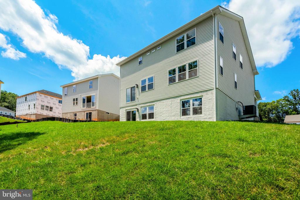 35602 PINE NEEDLE LN, LOCUST GROVE, Virginia 22508, 4 Bedrooms Bedrooms, ,2 BathroomsBathrooms,Residential,35602 PINE NEEDLE LN,VAOR2013940 MLS # VAOR2013940