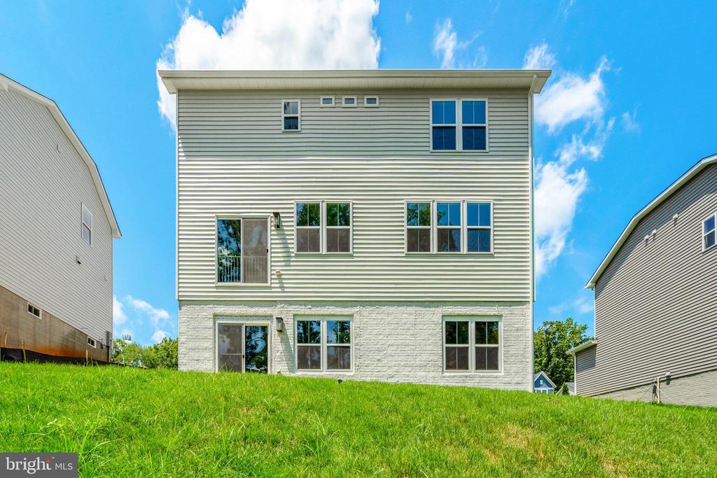 35602 PINE NEEDLE LN, LOCUST GROVE, Virginia 22508, 4 Bedrooms Bedrooms, ,2 BathroomsBathrooms,Residential,35602 PINE NEEDLE LN,VAOR2013940 MLS # VAOR2013940