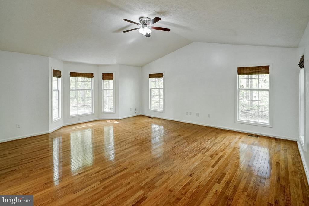 130 OAKLEIGH LN, BUMPASS, Virginia 23024, 4 Bedrooms Bedrooms, ,3 BathroomsBathrooms,Residential,130 OAKLEIGH LN,VALA2009688 MLS # VALA2009688