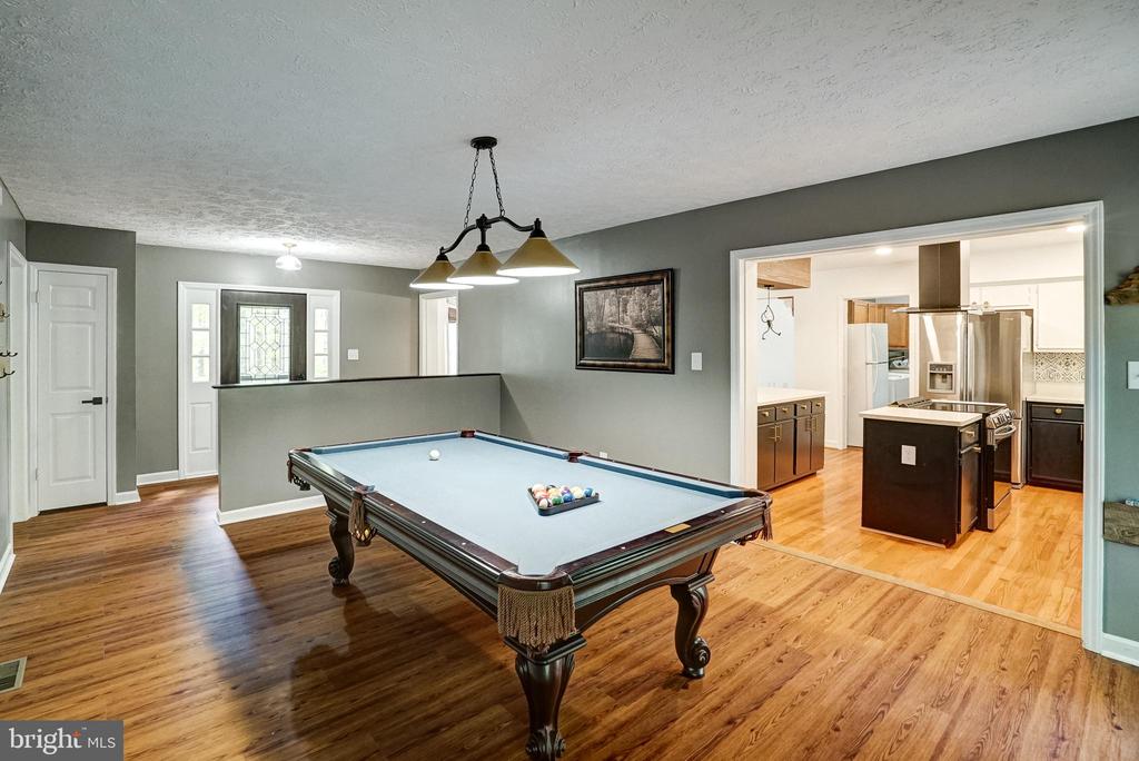 130 OAKLEIGH LN, BUMPASS, Virginia 23024, 4 Bedrooms Bedrooms, ,3 BathroomsBathrooms,Residential,130 OAKLEIGH LN,VALA2009688 MLS # VALA2009688