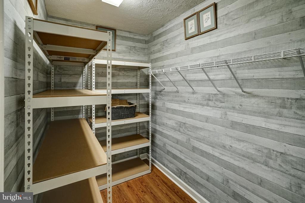 130 OAKLEIGH LN, BUMPASS, Virginia 23024, 4 Bedrooms Bedrooms, ,3 BathroomsBathrooms,Residential,130 OAKLEIGH LN,VALA2009688 MLS # VALA2009688