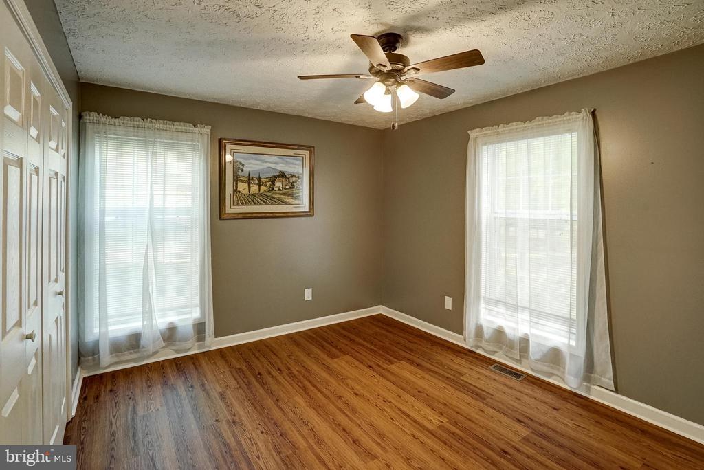 130 OAKLEIGH LN, BUMPASS, Virginia 23024, 4 Bedrooms Bedrooms, ,3 BathroomsBathrooms,Residential,130 OAKLEIGH LN,VALA2009688 MLS # VALA2009688