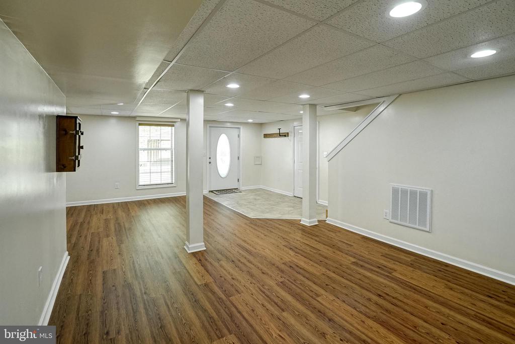 130 OAKLEIGH LN, BUMPASS, Virginia 23024, 4 Bedrooms Bedrooms, ,3 BathroomsBathrooms,Residential,130 OAKLEIGH LN,VALA2009688 MLS # VALA2009688