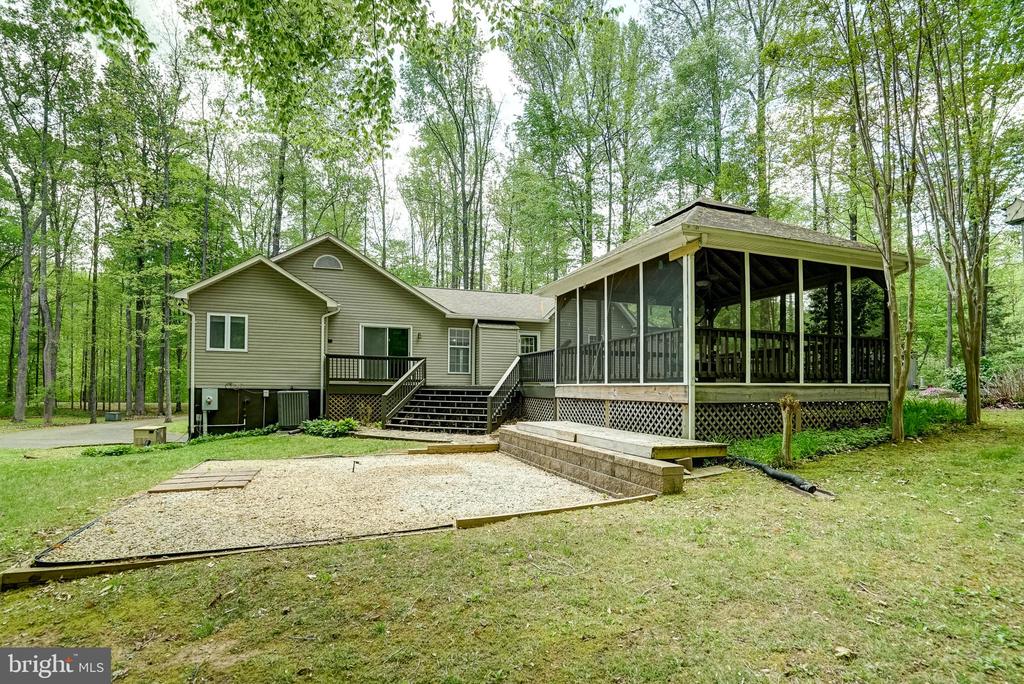 130 OAKLEIGH LN, BUMPASS, Virginia 23024, 4 Bedrooms Bedrooms, ,3 BathroomsBathrooms,Residential,130 OAKLEIGH LN,VALA2009688 MLS # VALA2009688