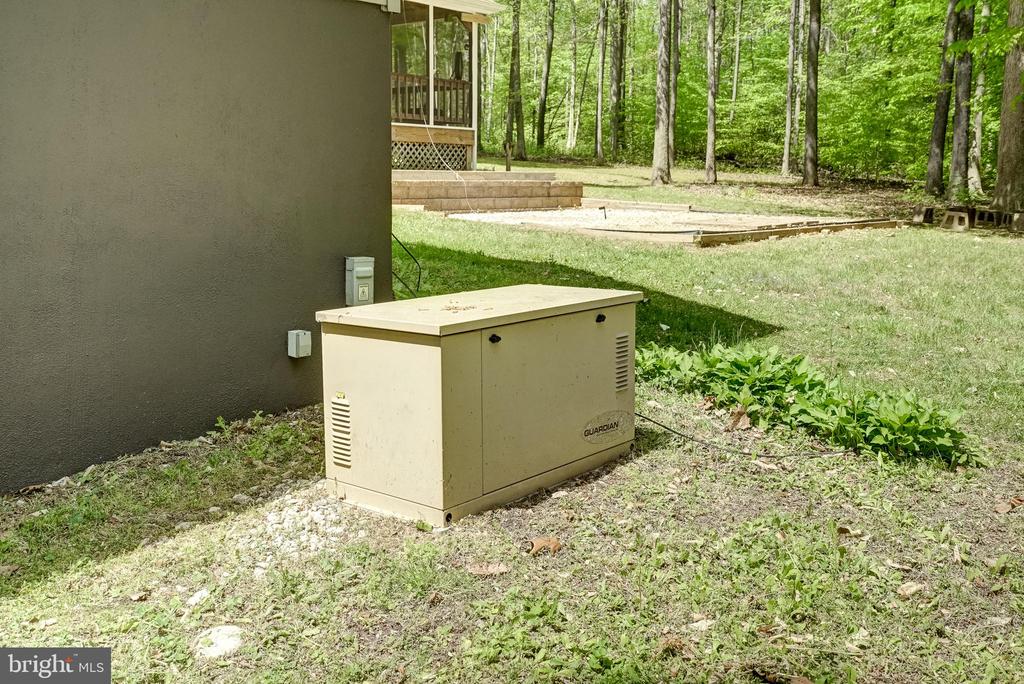 130 OAKLEIGH LN, BUMPASS, Virginia 23024, 4 Bedrooms Bedrooms, ,3 BathroomsBathrooms,Residential,130 OAKLEIGH LN,VALA2009688 MLS # VALA2009688