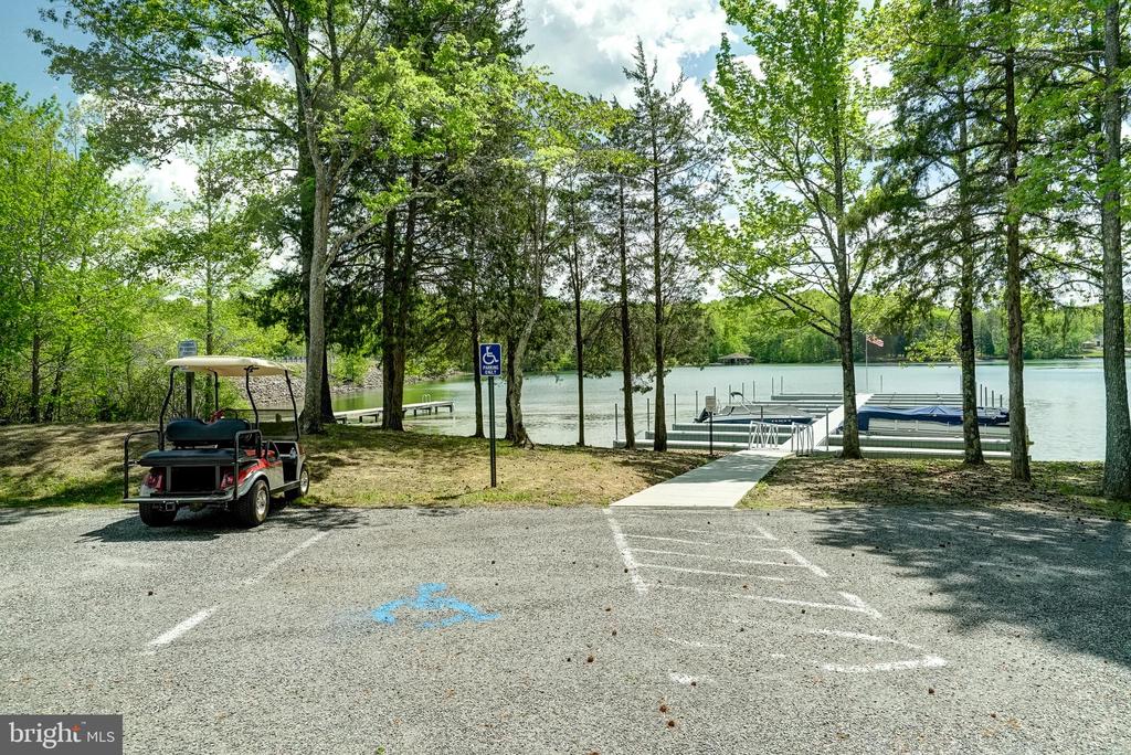 130 OAKLEIGH LN, BUMPASS, Virginia 23024, 4 Bedrooms Bedrooms, ,3 BathroomsBathrooms,Residential,130 OAKLEIGH LN,VALA2009688 MLS # VALA2009688