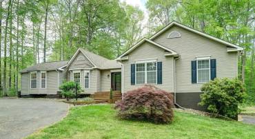 130 OAKLEIGH LN, BUMPASS, Virginia 23024, 4 Bedrooms Bedrooms, ,3 BathroomsBathrooms,Residential,130 OAKLEIGH LN,VALA2009688 MLS # VALA2009688