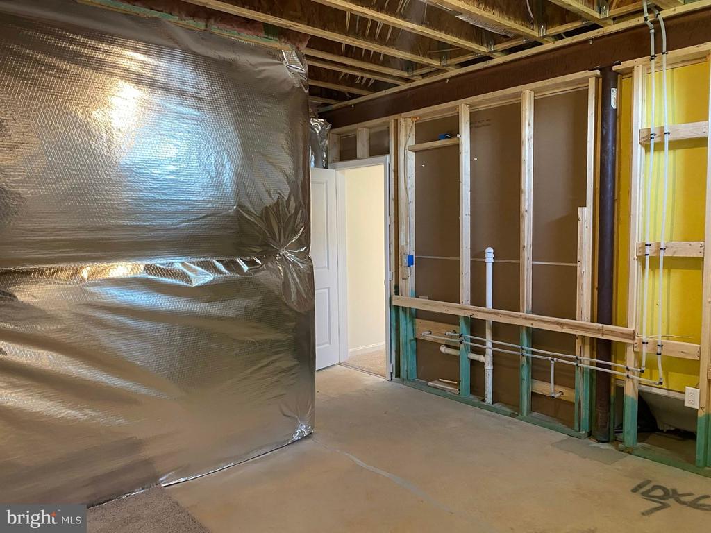 1916 SUNSET LN, CULPEPER, Virginia 22701, 4 Bedrooms Bedrooms, ,5 BathroomsBathrooms,Residential,1916 SUNSET LN,VACU2013382 MLS # VACU2013382