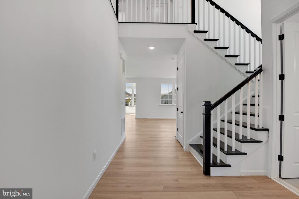 1916 SUNSET LN, CULPEPER, Virginia 22701, 4 Bedrooms Bedrooms, ,5 BathroomsBathrooms,Residential,1916 SUNSET LN,VACU2013382 MLS # VACU2013382