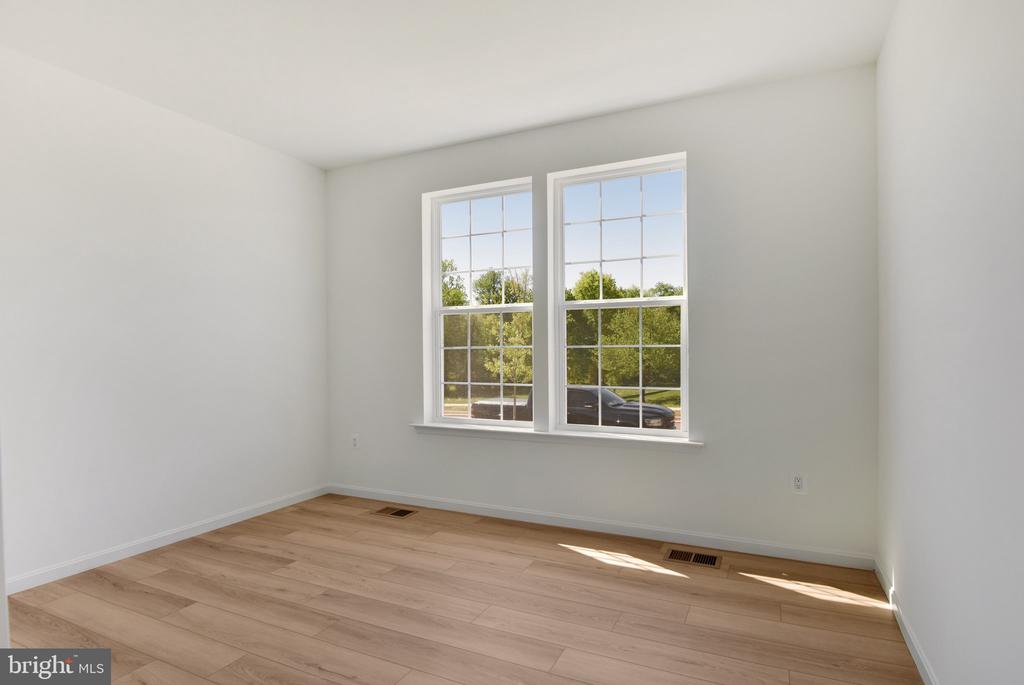 1916 SUNSET LN, CULPEPER, Virginia 22701, 4 Bedrooms Bedrooms, ,5 BathroomsBathrooms,Residential,1916 SUNSET LN,VACU2013382 MLS # VACU2013382