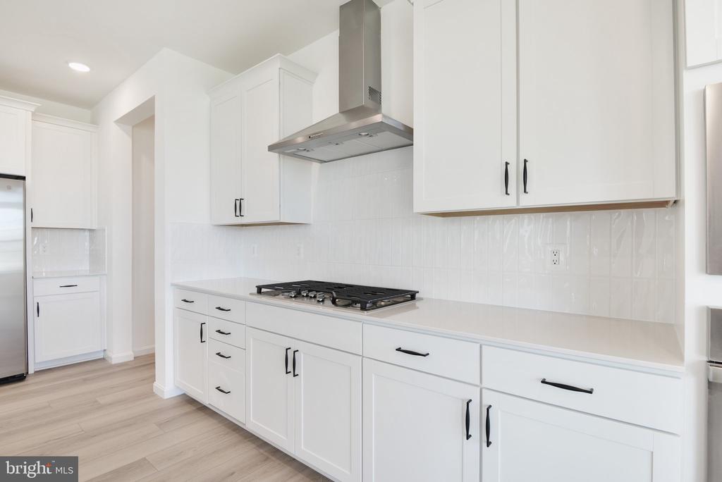 1916 SUNSET LN, CULPEPER, Virginia 22701, 4 Bedrooms Bedrooms, ,5 BathroomsBathrooms,Residential,1916 SUNSET LN,VACU2013382 MLS # VACU2013382