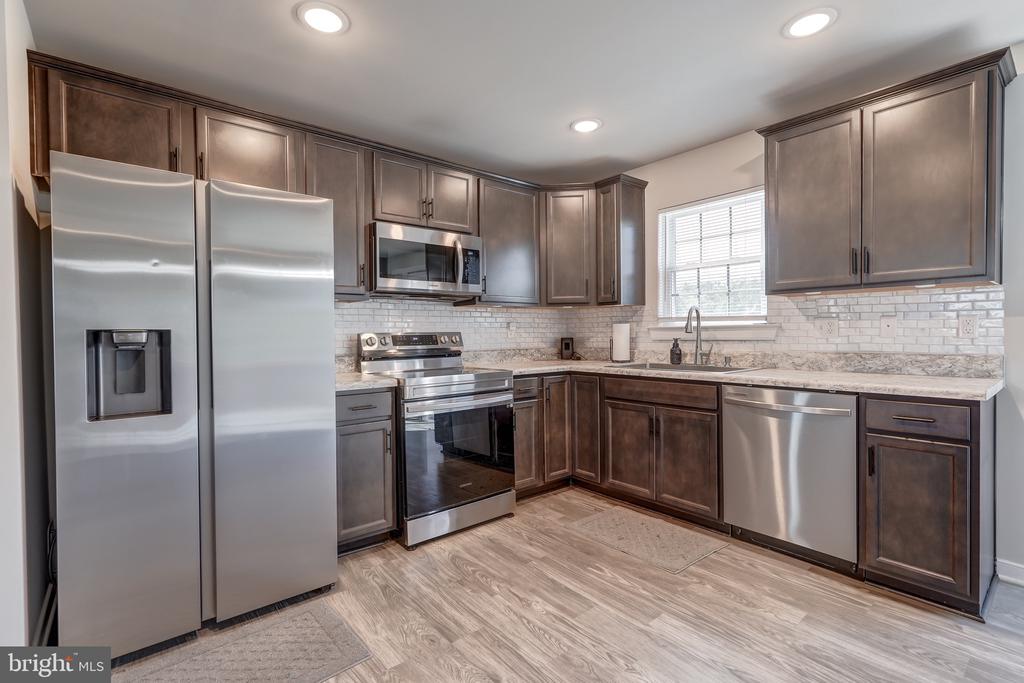 126 RIVA WAY, PALMYRA, Virginia 22963, 4 Bedrooms Bedrooms, ,3 BathroomsBathrooms,Residential,126 RIVA WAY,VAFN2000674 MLS # VAFN2000674