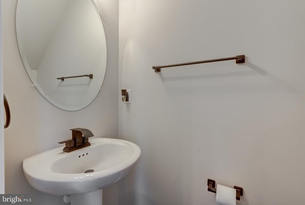 126 RIVA WAY, PALMYRA, Virginia 22963, 4 Bedrooms Bedrooms, ,3 BathroomsBathrooms,Residential,126 RIVA WAY,VAFN2000674 MLS # VAFN2000674