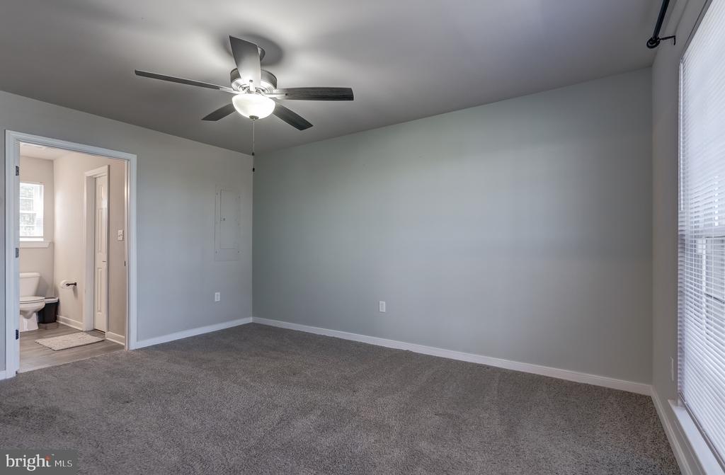 126 RIVA WAY, PALMYRA, Virginia 22963, 4 Bedrooms Bedrooms, ,3 BathroomsBathrooms,Residential,126 RIVA WAY,VAFN2000674 MLS # VAFN2000674