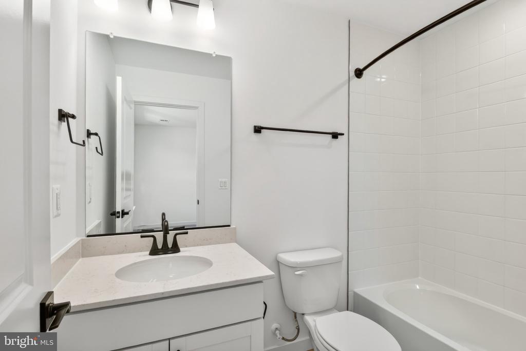 2012 DIVOT DR, CULPEPER, Virginia 22701, 4 Bedrooms Bedrooms, ,4 BathroomsBathrooms,Residential,2012 DIVOT DR,VACU2013390 MLS # VACU2013390