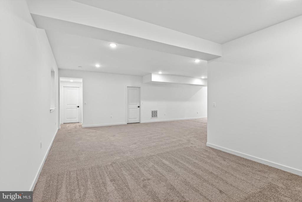 2012 DIVOT DR, CULPEPER, Virginia 22701, 4 Bedrooms Bedrooms, ,4 BathroomsBathrooms,Residential,2012 DIVOT DR,VACU2013390 MLS # VACU2013390