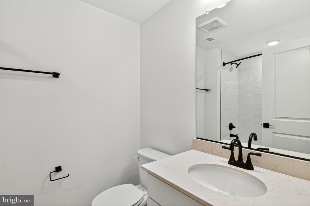 2012 DIVOT DR, CULPEPER, Virginia 22701, 4 Bedrooms Bedrooms, ,4 BathroomsBathrooms,Residential,2012 DIVOT DR,VACU2013390 MLS # VACU2013390