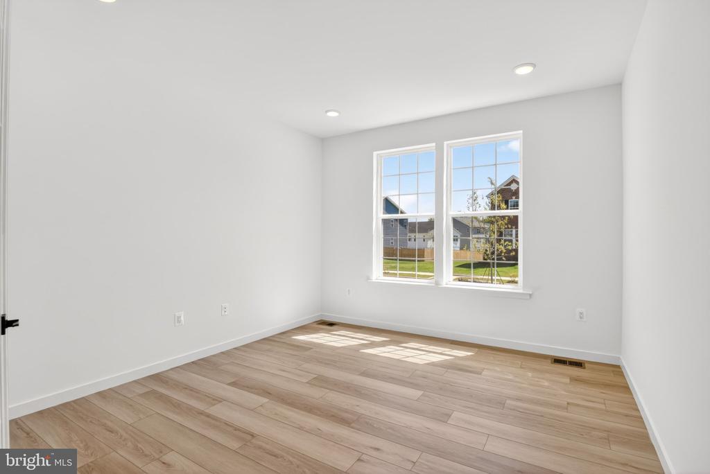 2012 DIVOT DR, CULPEPER, Virginia 22701, 4 Bedrooms Bedrooms, ,4 BathroomsBathrooms,Residential,2012 DIVOT DR,VACU2013390 MLS # VACU2013390