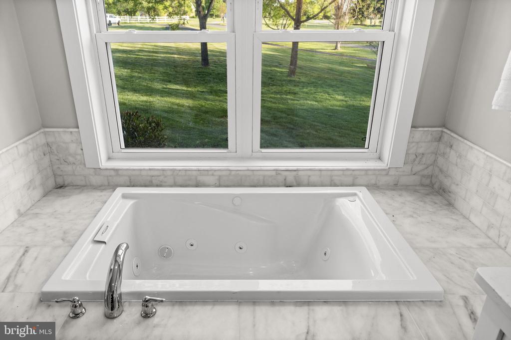 6616 SUMMERVIEW CT, ORANGE, Virginia 22960, 7 Bedrooms Bedrooms, ,5 BathroomsBathrooms,Residential,6616 SUMMERVIEW CT,VASP2041110 MLS # VASP2041110