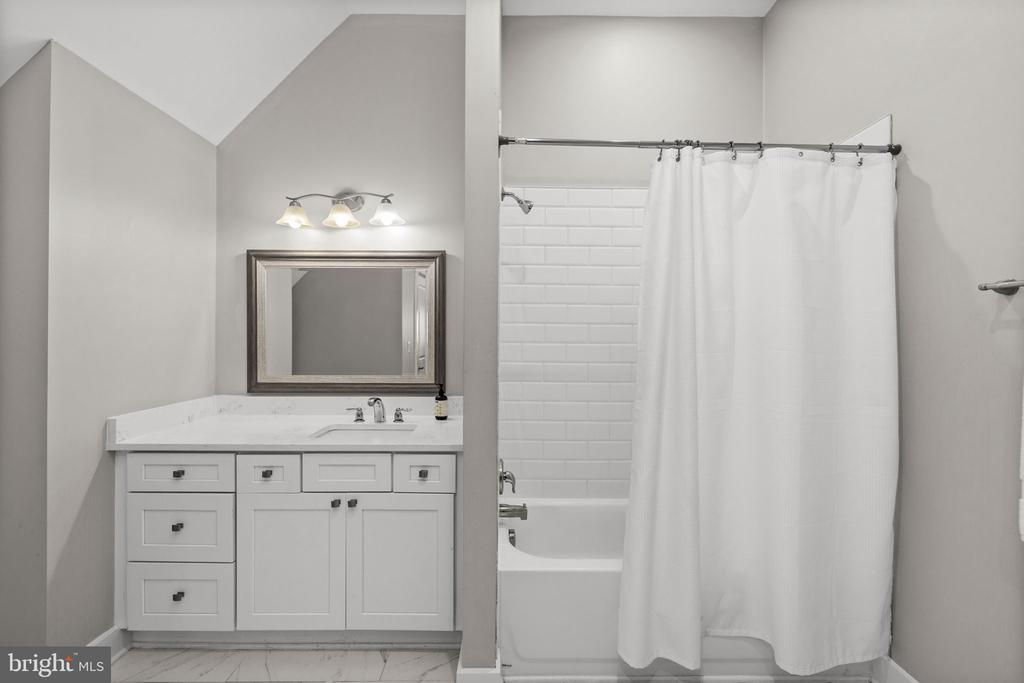 6616 SUMMERVIEW CT, ORANGE, Virginia 22960, 7 Bedrooms Bedrooms, ,5 BathroomsBathrooms,Residential,6616 SUMMERVIEW CT,VASP2041110 MLS # VASP2041110