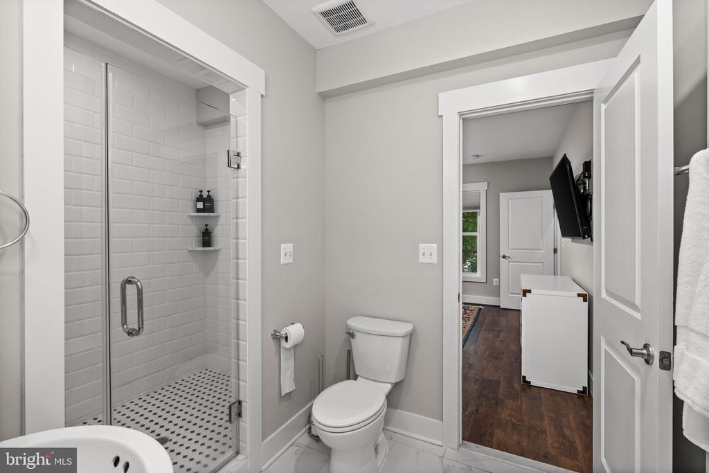 6616 SUMMERVIEW CT, ORANGE, Virginia 22960, 7 Bedrooms Bedrooms, ,5 BathroomsBathrooms,Residential,6616 SUMMERVIEW CT,VASP2041110 MLS # VASP2041110