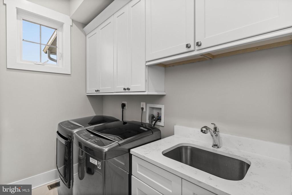 6616 SUMMERVIEW CT, ORANGE, Virginia 22960, 7 Bedrooms Bedrooms, ,5 BathroomsBathrooms,Residential,6616 SUMMERVIEW CT,VASP2041110 MLS # VASP2041110