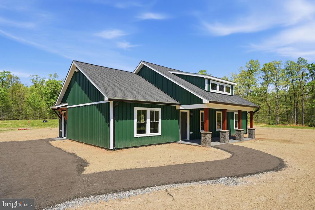 22246 COUNTRYSIDE LANE, LIGNUM, Virginia 22726, 3 Bedrooms Bedrooms, ,2 BathroomsBathrooms,Residential,22246 COUNTRYSIDE LANE,VACU2013380 MLS # VACU2013380