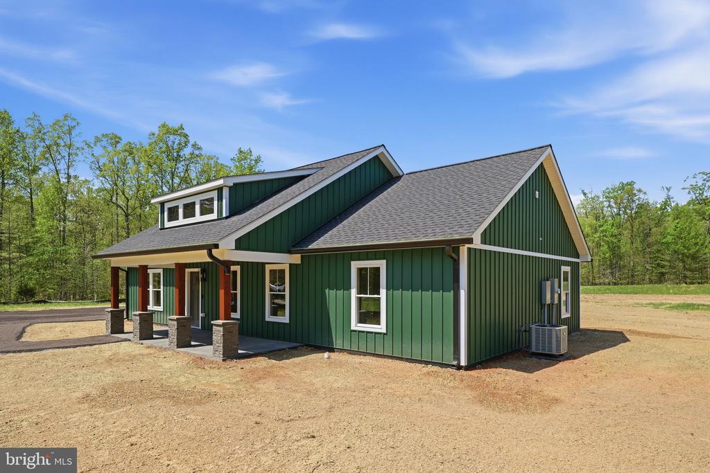 22246 COUNTRYSIDE LANE, LIGNUM, Virginia 22726, 3 Bedrooms Bedrooms, ,2 BathroomsBathrooms,Residential,22246 COUNTRYSIDE LANE,VACU2013380 MLS # VACU2013380