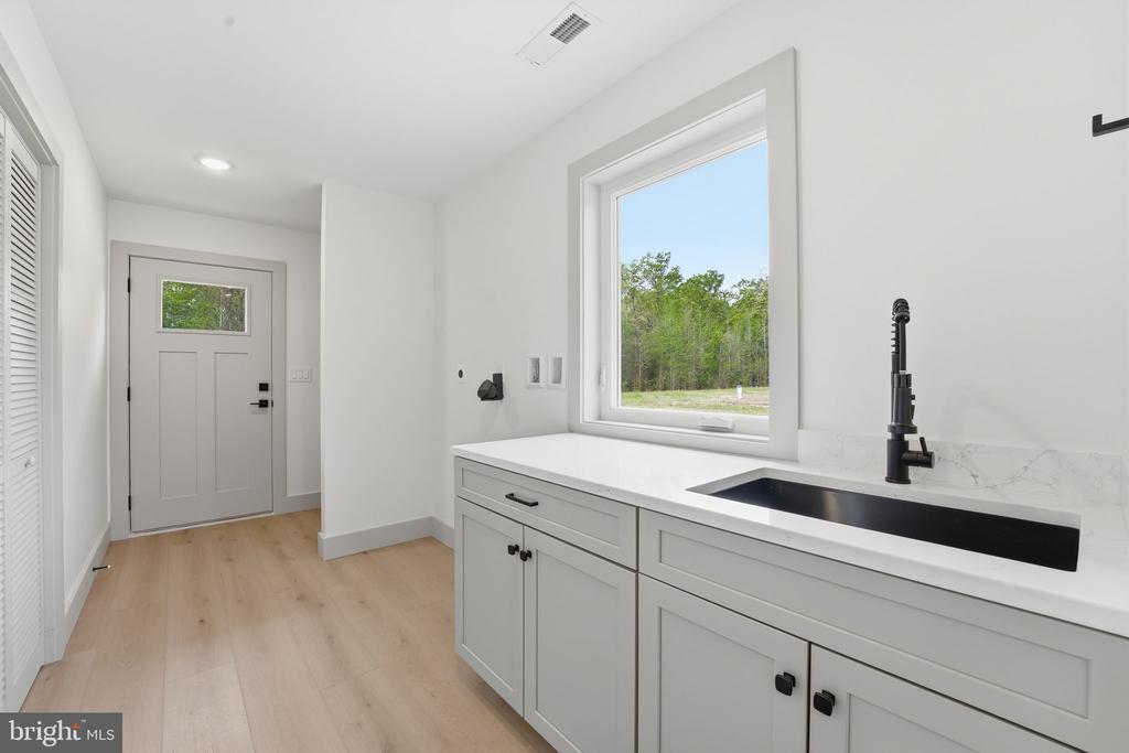 22246 COUNTRYSIDE LANE, LIGNUM, Virginia 22726, 3 Bedrooms Bedrooms, ,2 BathroomsBathrooms,Residential,22246 COUNTRYSIDE LANE,VACU2013380 MLS # VACU2013380