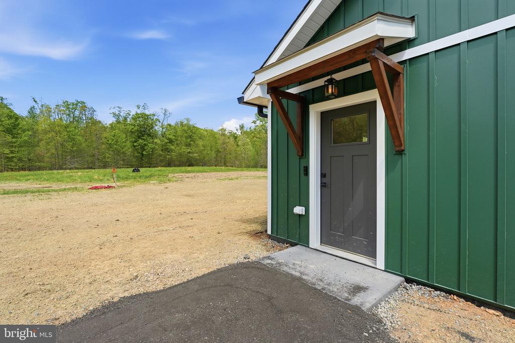 22246 COUNTRYSIDE LANE, LIGNUM, Virginia 22726, 3 Bedrooms Bedrooms, ,2 BathroomsBathrooms,Residential,22246 COUNTRYSIDE LANE,VACU2013380 MLS # VACU2013380