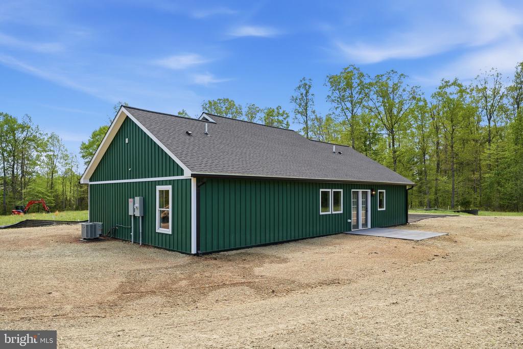 22246 COUNTRYSIDE LANE, LIGNUM, Virginia 22726, 3 Bedrooms Bedrooms, ,2 BathroomsBathrooms,Residential,22246 COUNTRYSIDE LANE,VACU2013380 MLS # VACU2013380