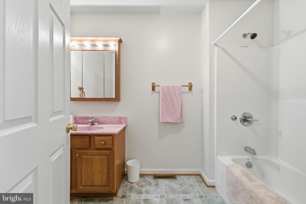 7 BLUE RIDGE CT, LURAY, Virginia 22835, 3 Bedrooms Bedrooms, ,2 BathroomsBathrooms,Residential,7 BLUE RIDGE CT,VAPA2006236 MLS # VAPA2006236