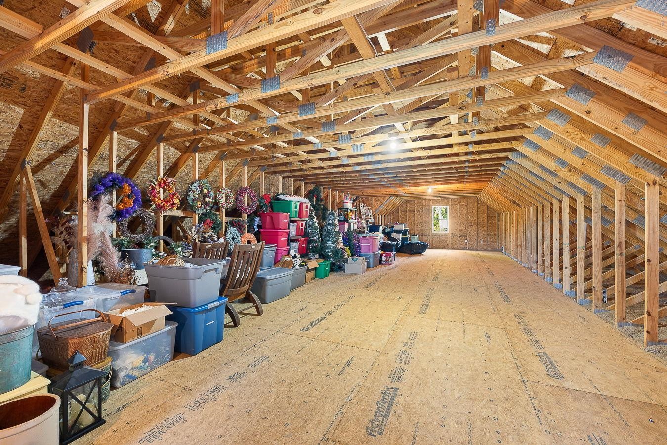 Huge Bonus Room or Storage area connected to the Room Above Garage. Over 1200sq ft of possibilities!