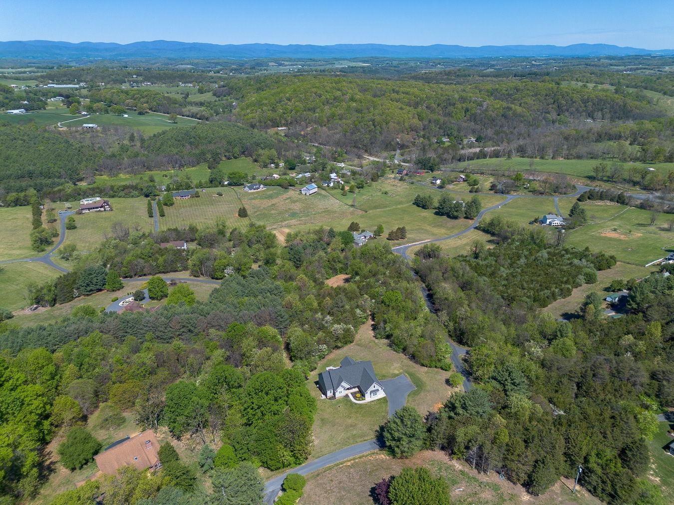 65 WAKEFIELD DR, VERONA, Virginia 24482, 3 Bedrooms Bedrooms, ,2 BathroomsBathrooms,Residential,65 WAKEFIELD DR,675951 MLS # 675951