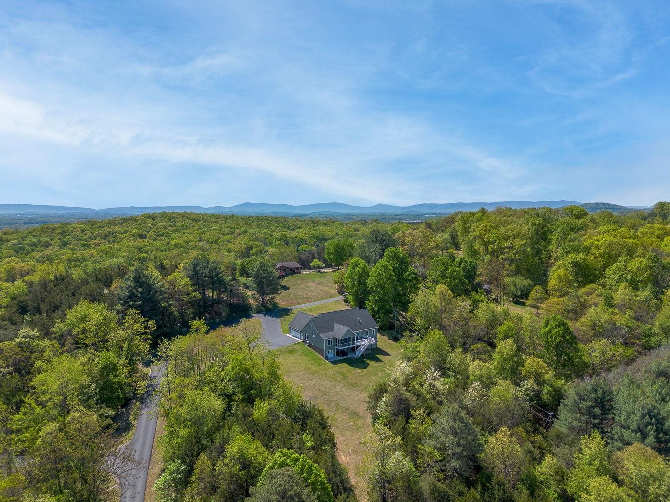 65 WAKEFIELD DR, VERONA, Virginia 24482, 3 Bedrooms Bedrooms, ,2 BathroomsBathrooms,Residential,65 WAKEFIELD DR,675951 MLS # 675951