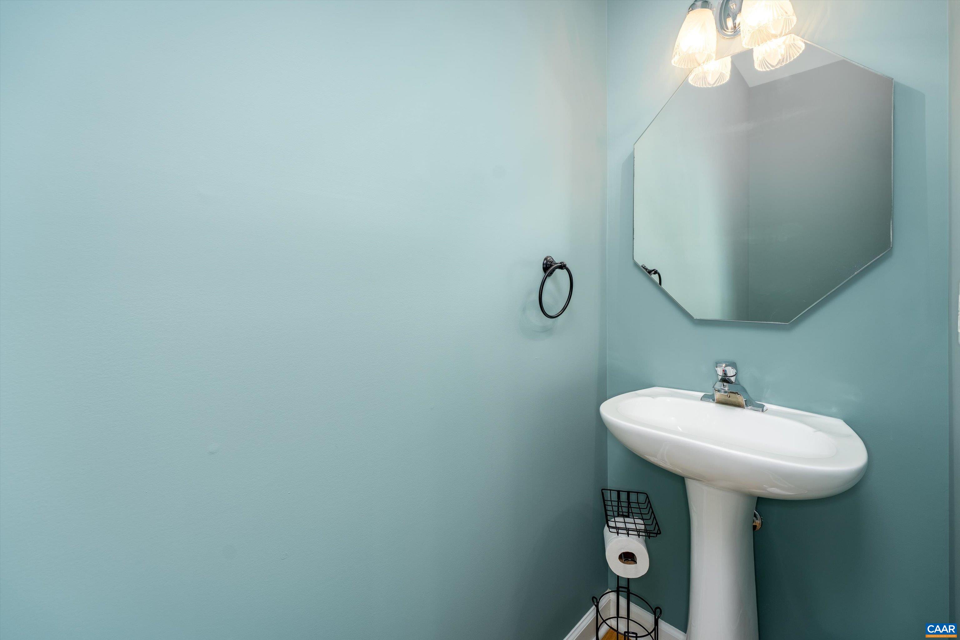 129 FONTANA CT, CHARLOTTESVILLE, Virginia 22911, 5 Bedrooms Bedrooms, ,4 BathroomsBathrooms,Residential,129 FONTANA CT,676041 MLS # 676041