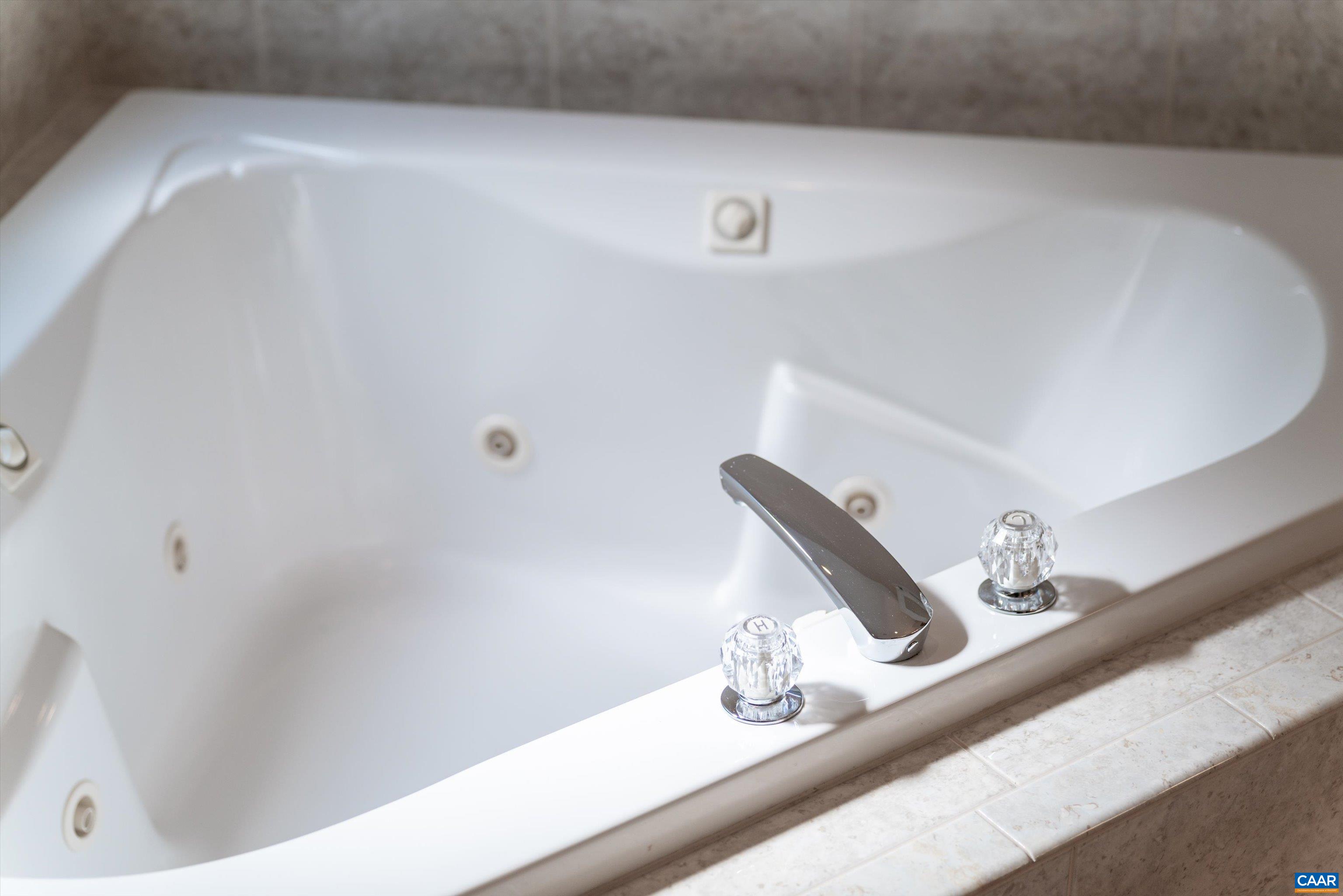 129 FONTANA CT, CHARLOTTESVILLE, Virginia 22911, 5 Bedrooms Bedrooms, ,4 BathroomsBathrooms,Residential,129 FONTANA CT,676041 MLS # 676041